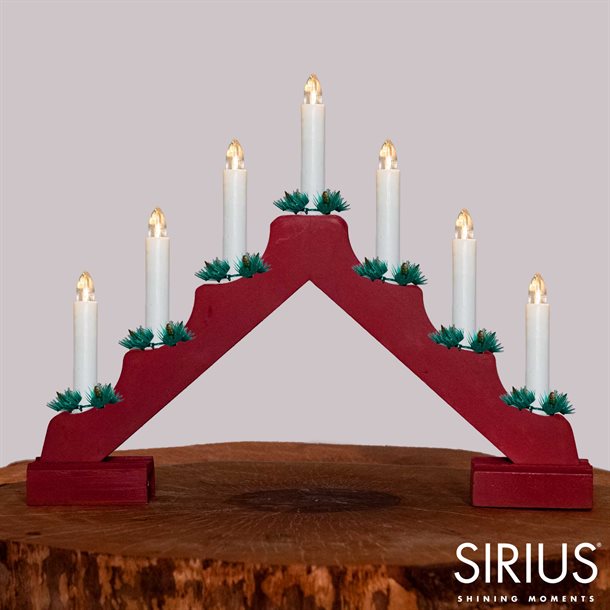 Sirius Sussie syvarmede træstage med syv lys i rød 60117  
